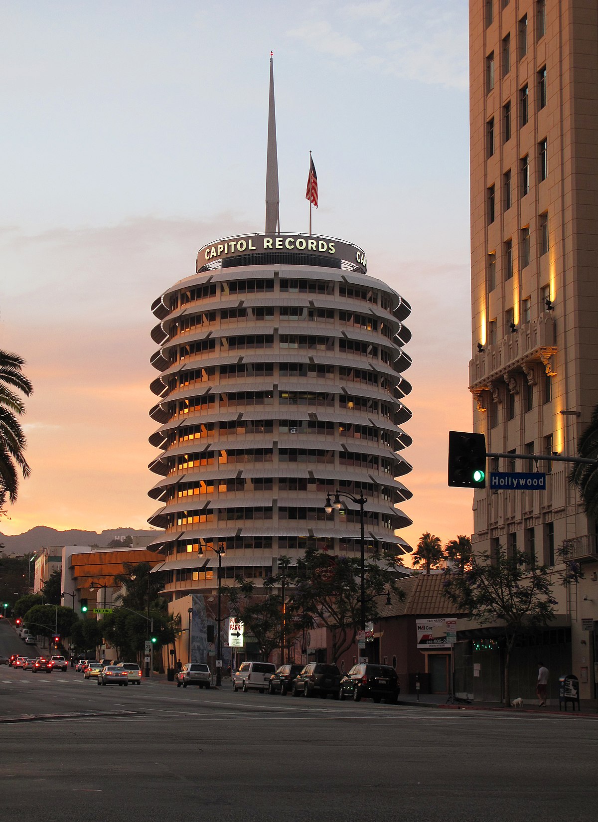 capitol records building headquartered in sunny la