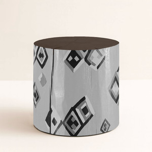 Diamante Hand Painted Log Table
18 dia x 18 H inches
Style A